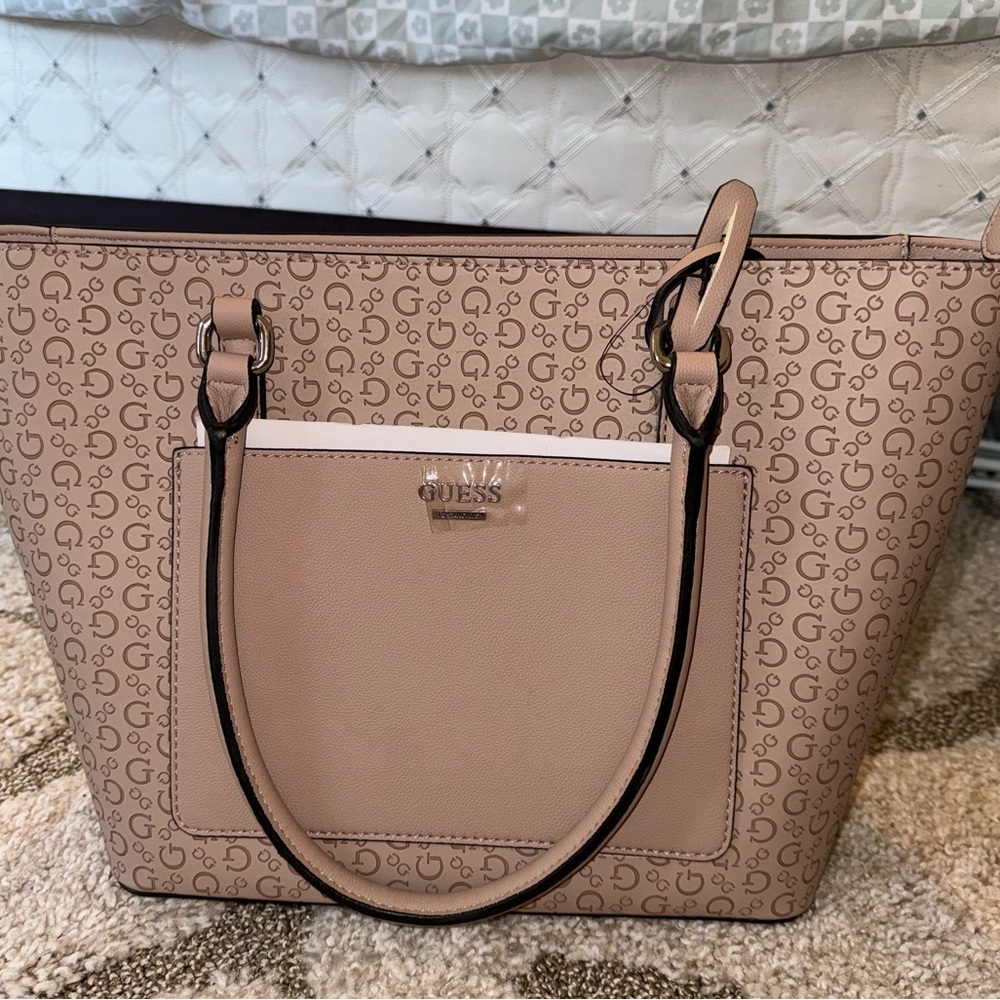 Guess purse